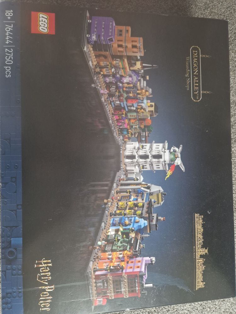Lego Harry Potter Diagon Alley Building Set image 1