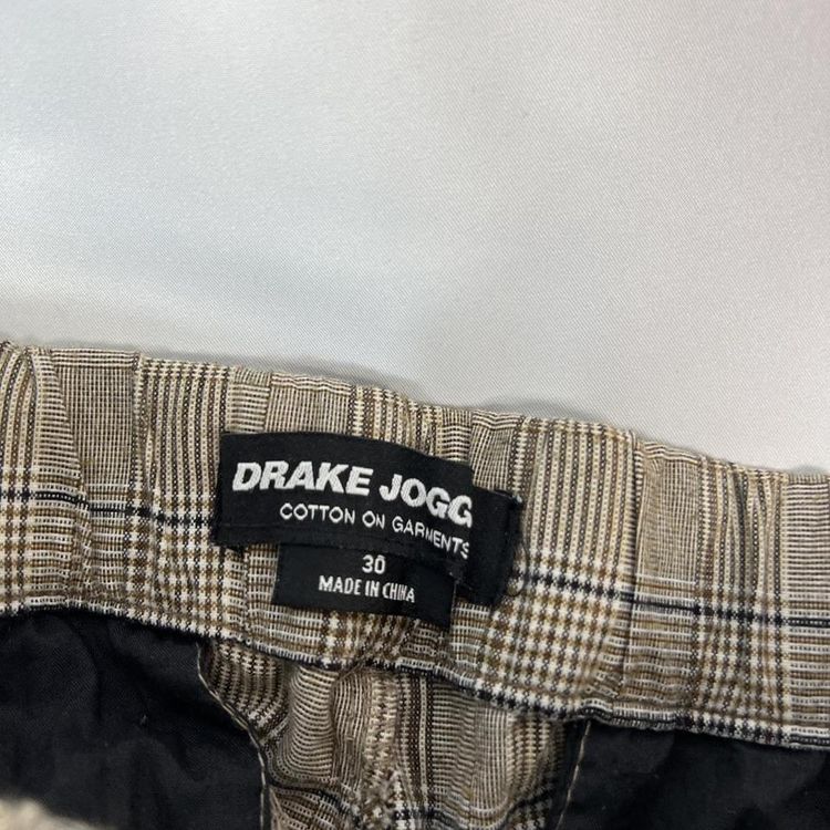 Drake jogger 3
