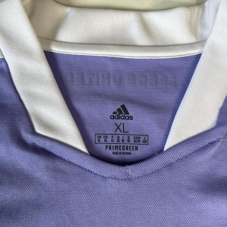 Leeds 21/22 season third shirt 3
