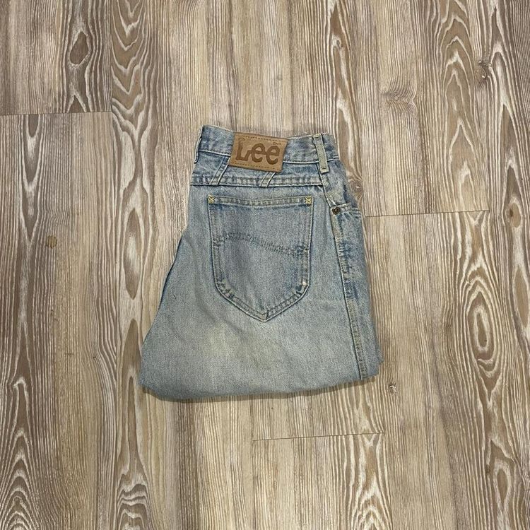 Vintage Lee womens jeans image 1