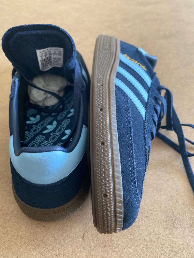 Adidas Sneakers kids 3.5UK as new image 1