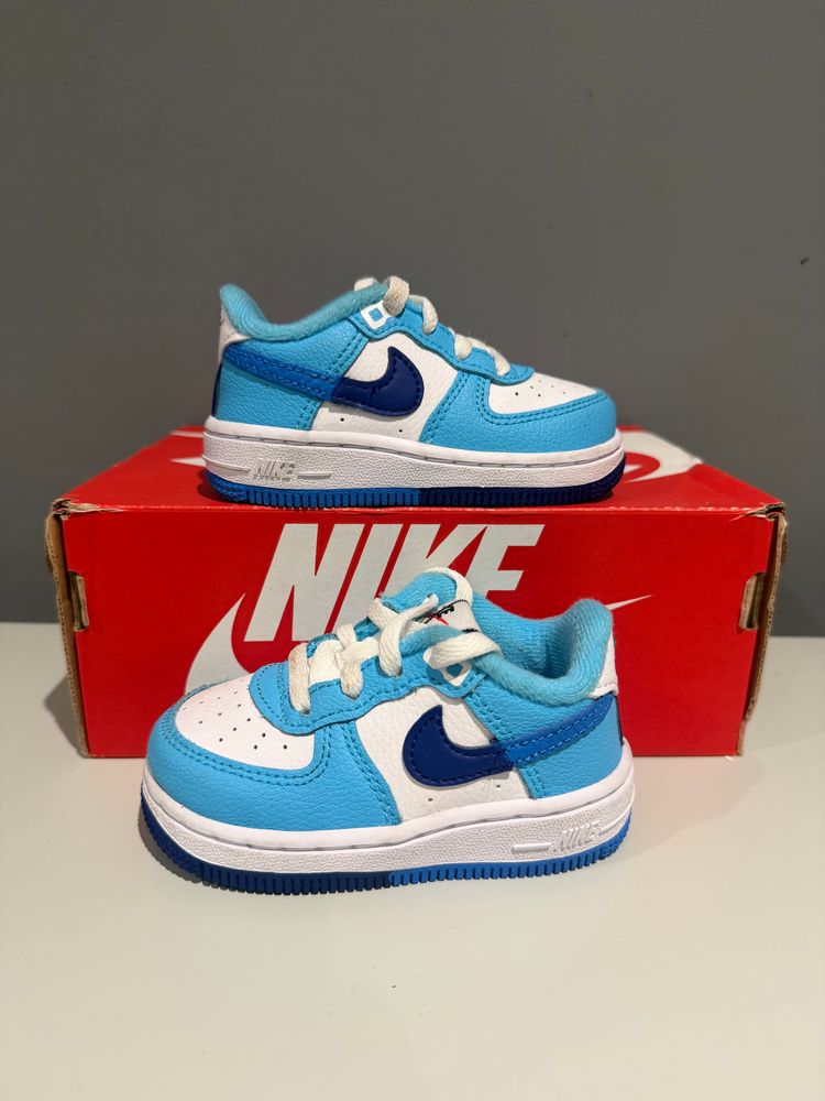Nike Toddler Sneakers image 1
