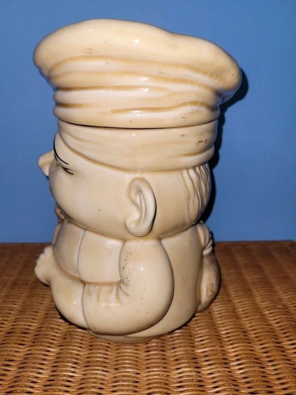 Ceramic Biscuit Jar Shaped Like A Chef image 2