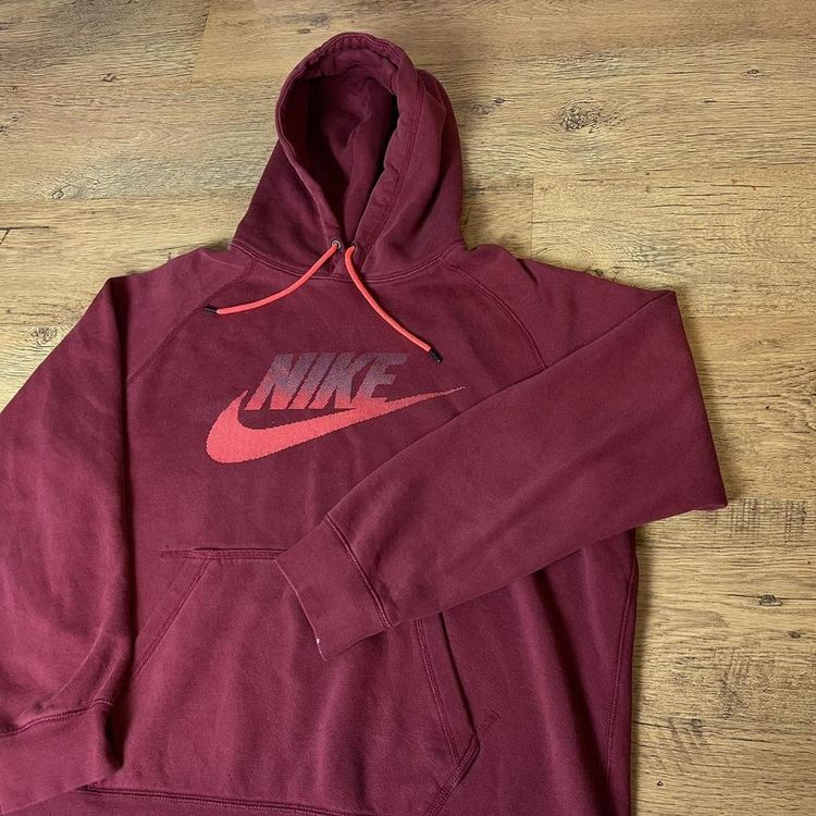 Vintage Nike Club Spell-out Printed Graphic Hoodie image 2