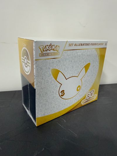 Pokémon 30Th Anniversary Trainer Set