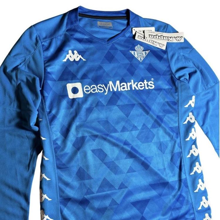 Real Betis 2019/2020 Goalkeeping Football Shirt 3