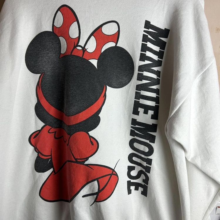 Vintage Minnie Mouse Disney graphic sweatshirt 5