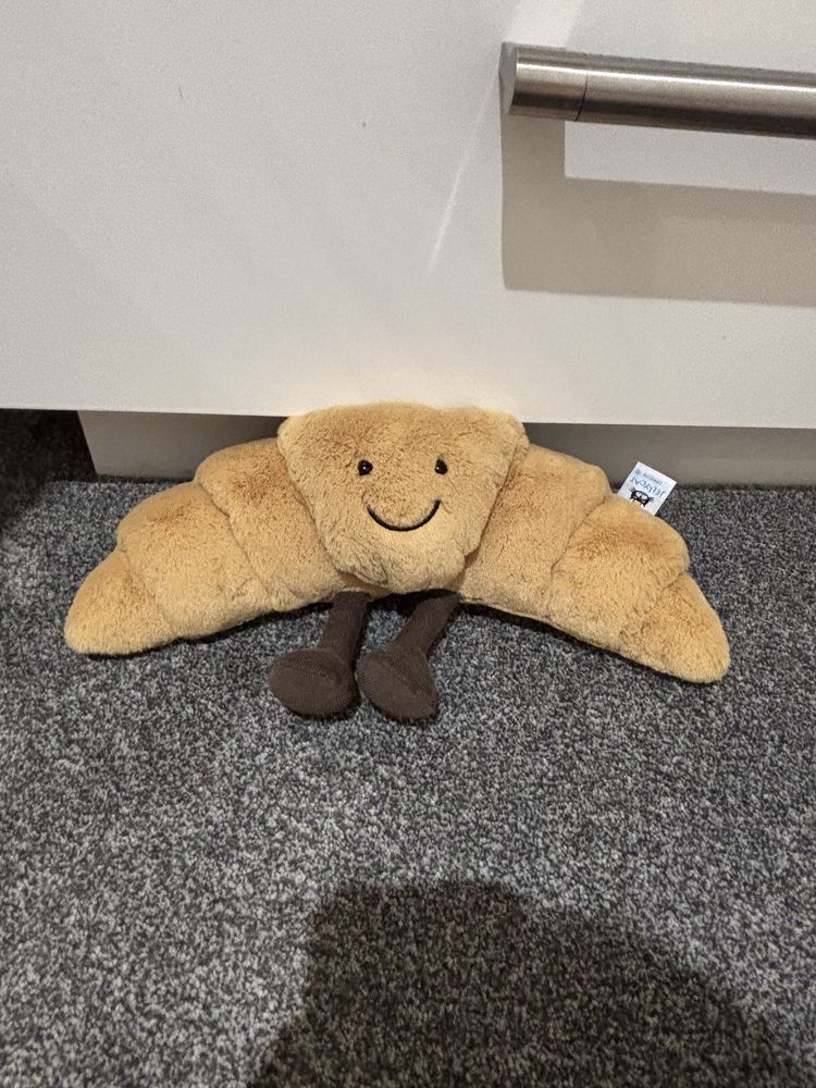 jellycat croissant