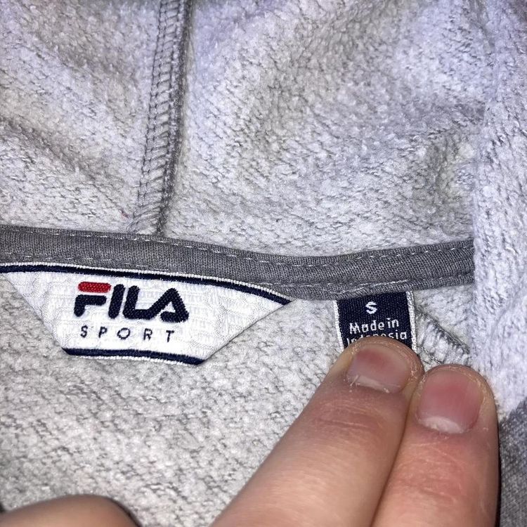 Vintage fila hoodie image 5