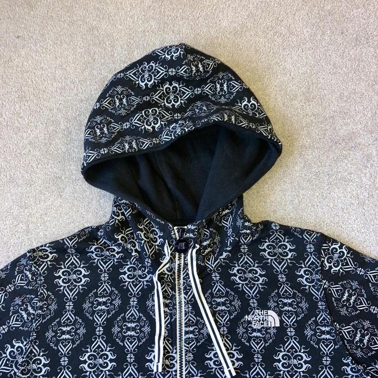 North face hoodie 2