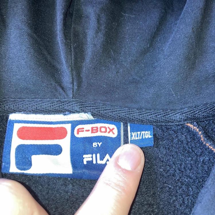 Vintage fila hoodie image 4