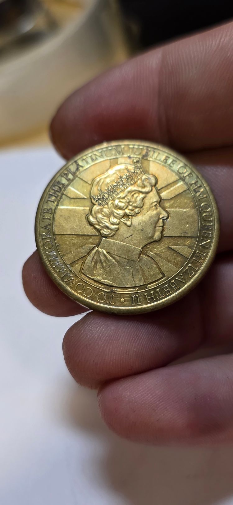 Commemorative Coin jubilee 70yrears £4