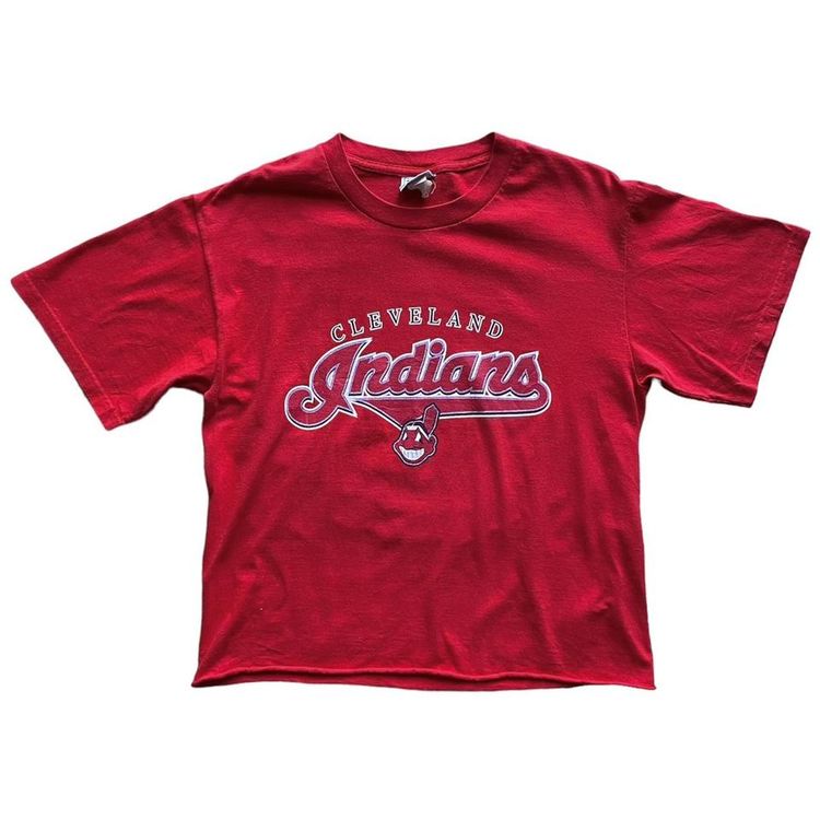 Vintage Lee Sport MLB Cleveland Indians cropped spell out print t shirt