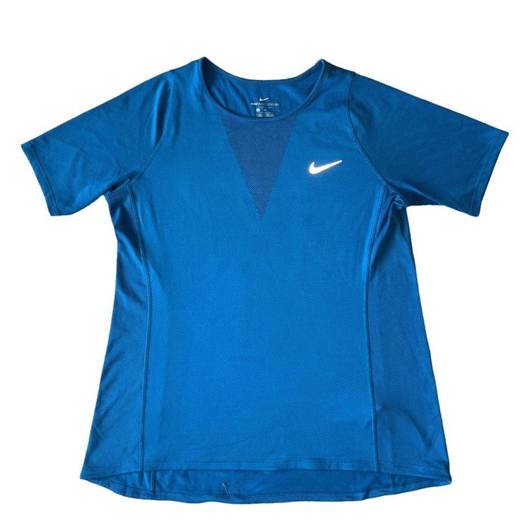 Nike top