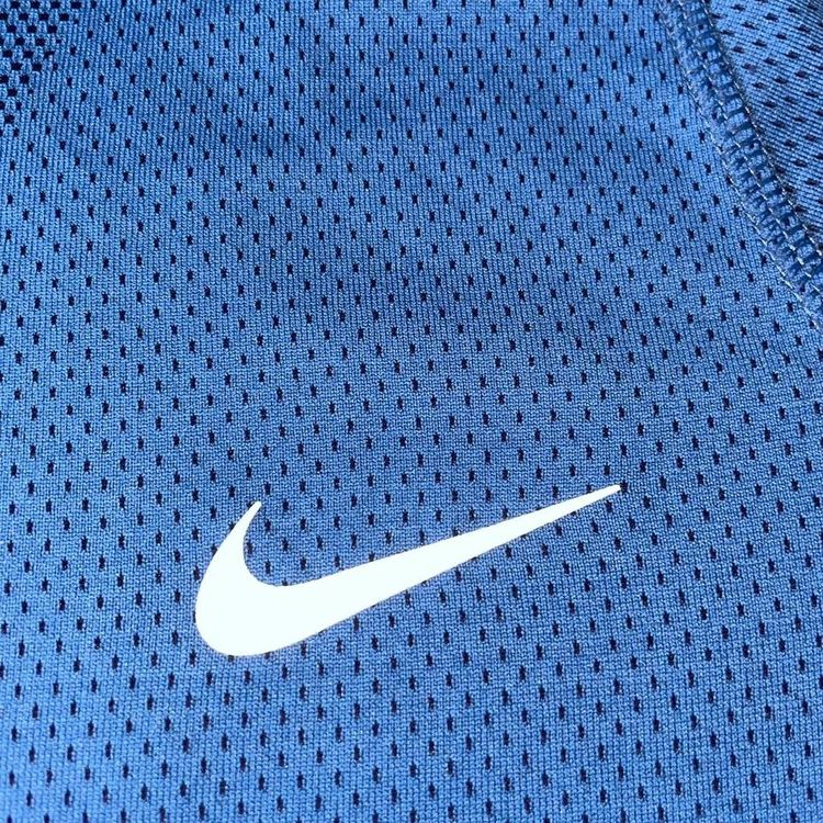 Nike top 4