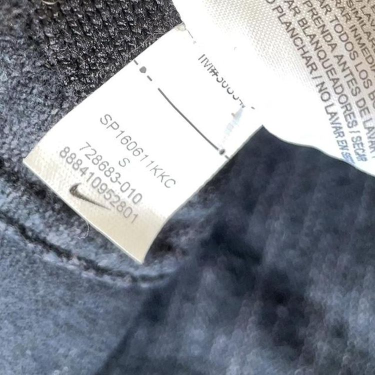 Nike hoodie image 6