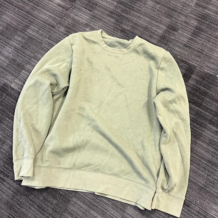 Plain green sweatshirt