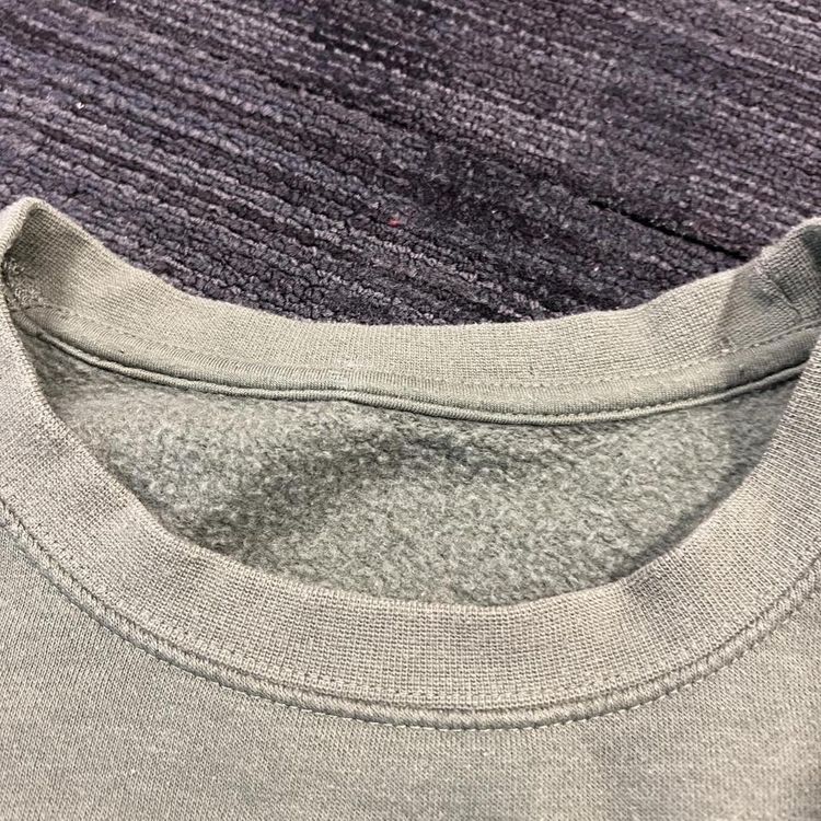Plain green sweatshirt 3