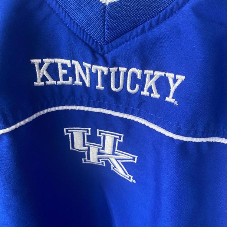 Vintage 90s deadstock university of Kentucky pullover jacket / jumper / sweatshirt in blue and white 4