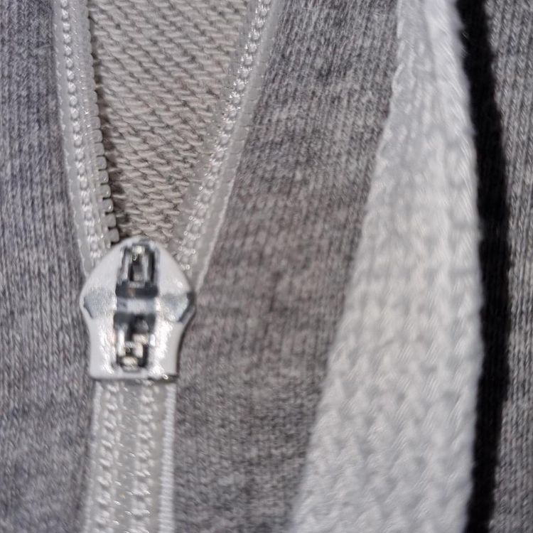 Reebok hoodie 4