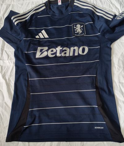 Lot32 Adidas Aston Villa DURAN Football Shirt