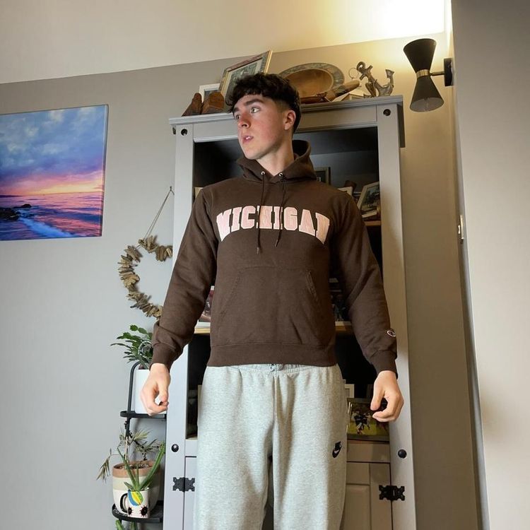 Vintage Champion x Michigan State University Graphic Hoodie 4