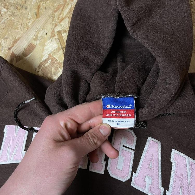 Vintage Champion x Michigan State University Graphic Hoodie 5