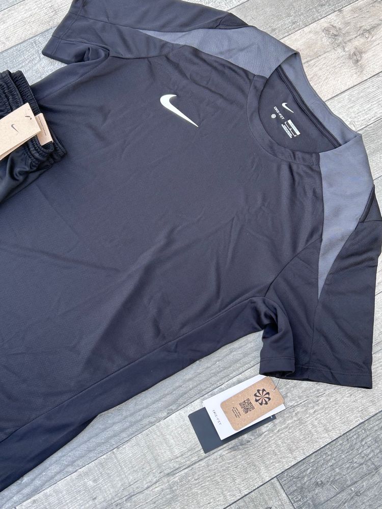 Nike Dri-Fit Strike T-shirt & Short Set - ‘Black Grey’ - Size Large   4