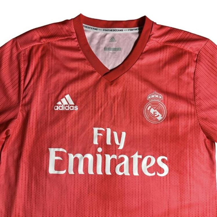 Real Madrid 2018/2019 Third Football Shirt image 4