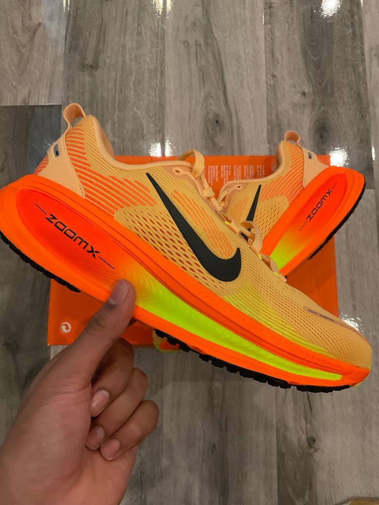 Nike Vomero 18 