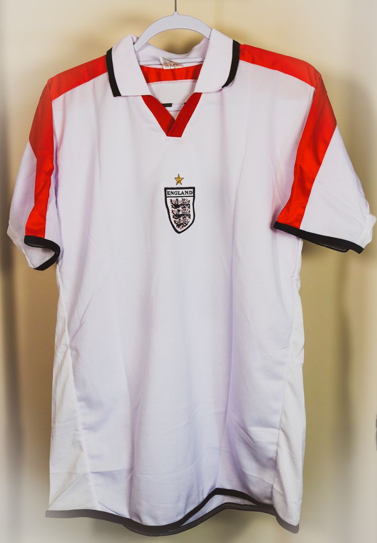 Other Grade A #10 England Euro 2004 Home Shirt product image