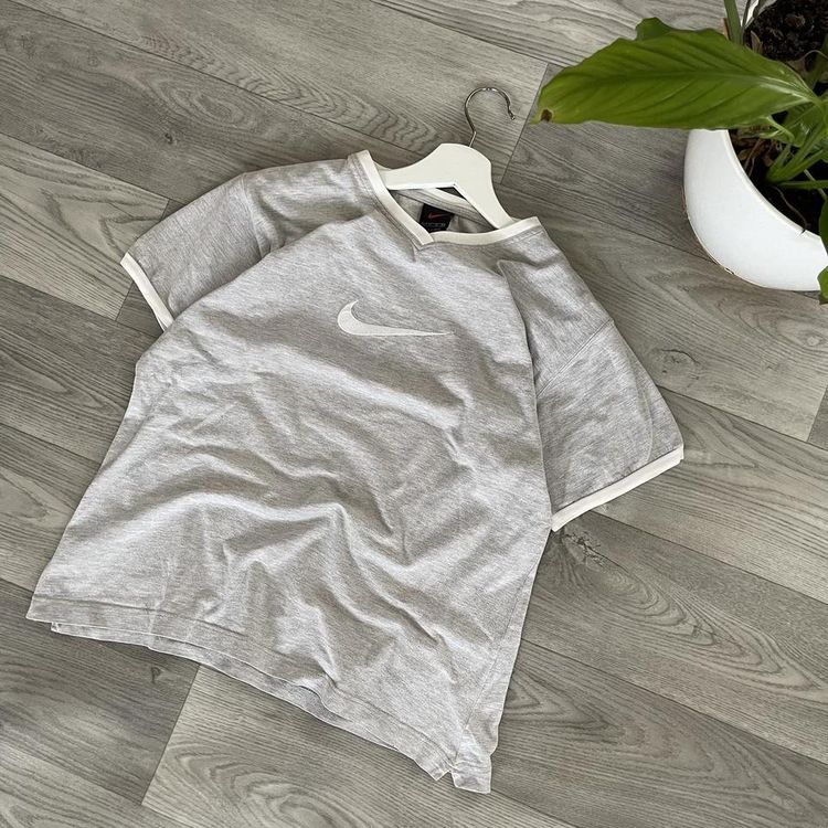 Nike VINTAGE 90S NIKE T SHIRT product image