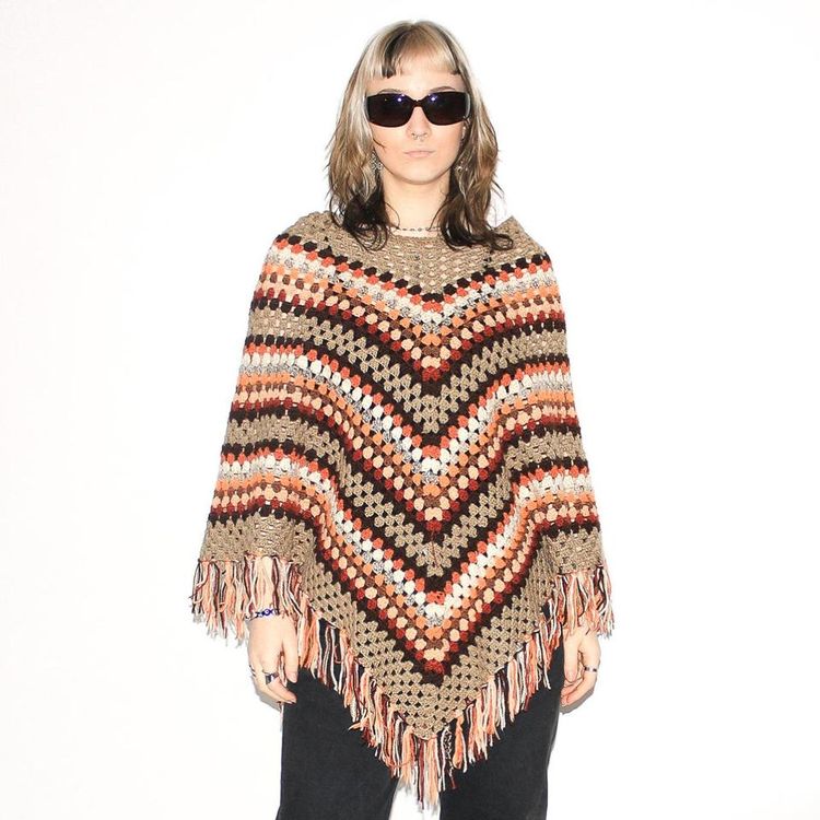 Vintage 90s crochet striped poncho in brown / beige
