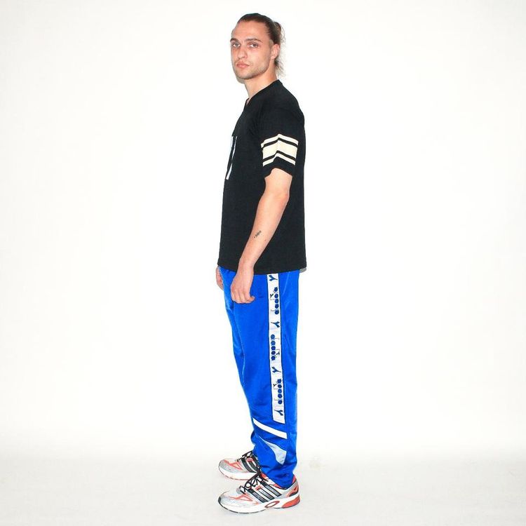 Vintage 90s striped jersey t-shirt in black 3