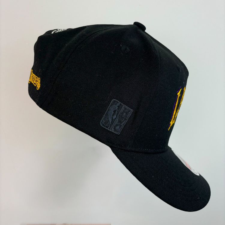 Mitchell & Ness Los Angeles Lakers Black Snapback Hat image 4