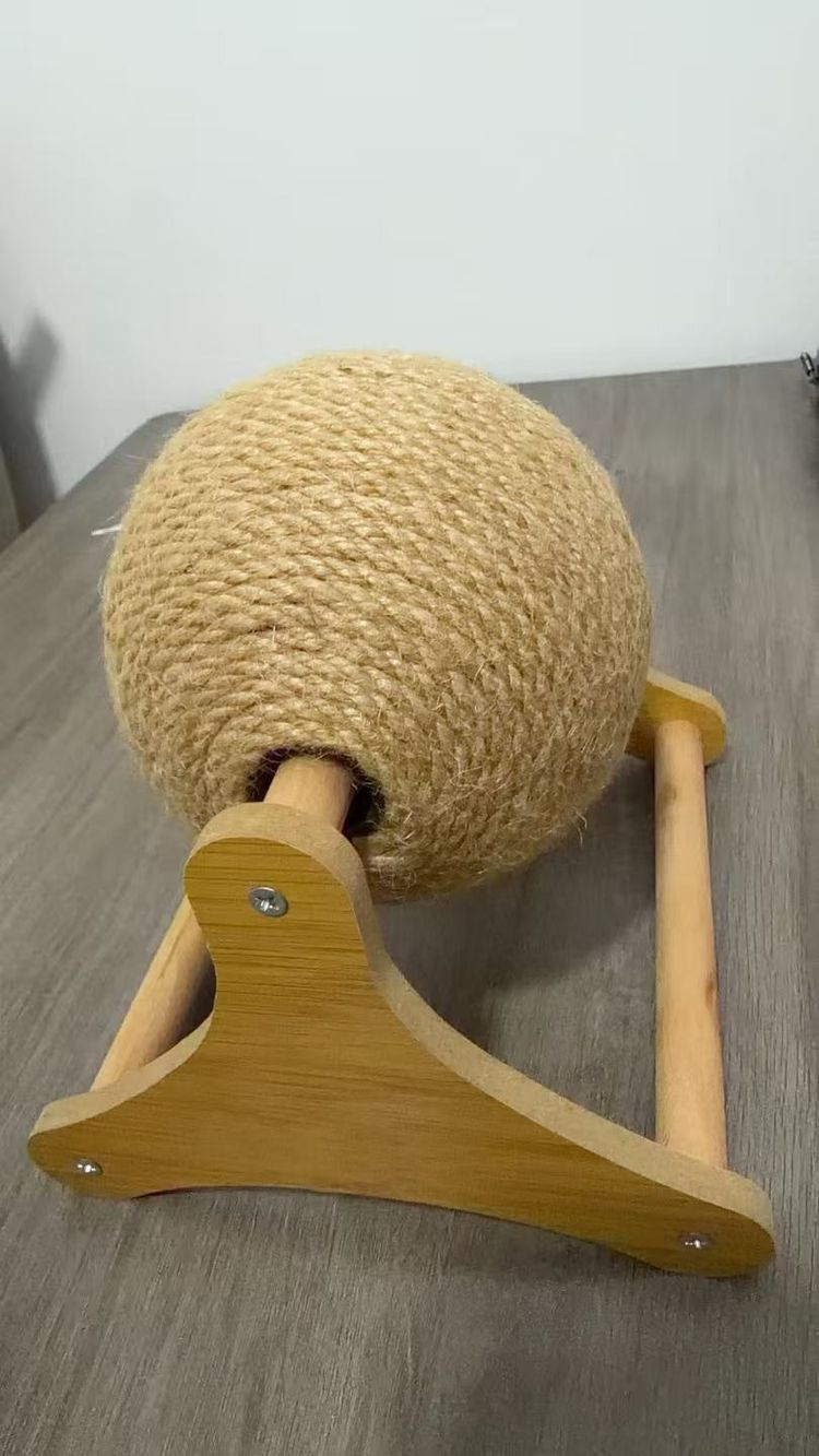 Round Sisal Rope Scratching Post With Wooden Stand