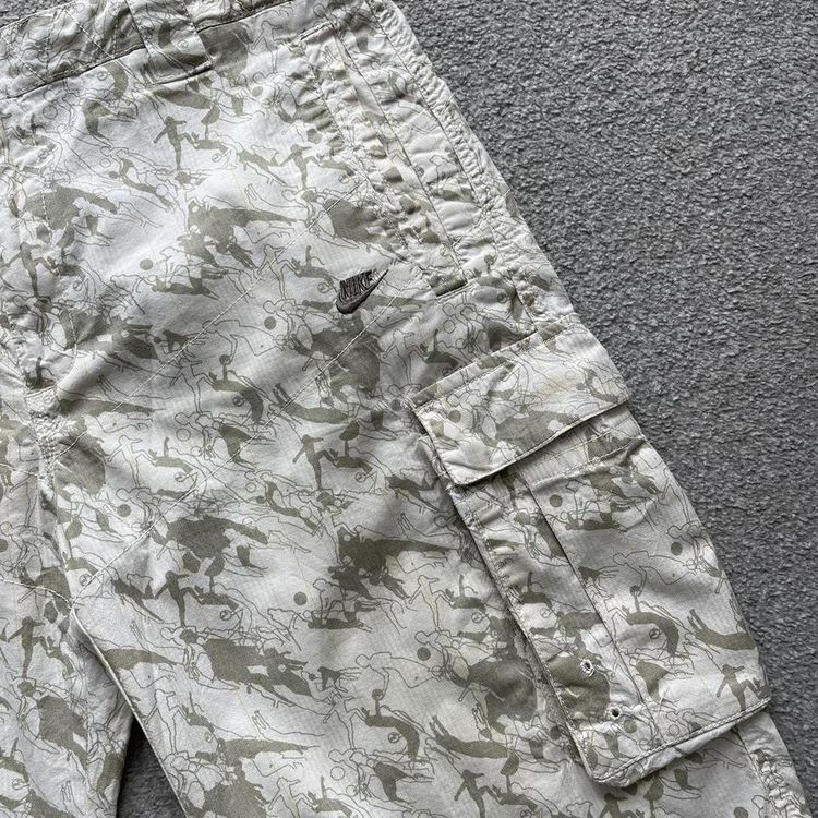 Nike Cargo Shorts 2
