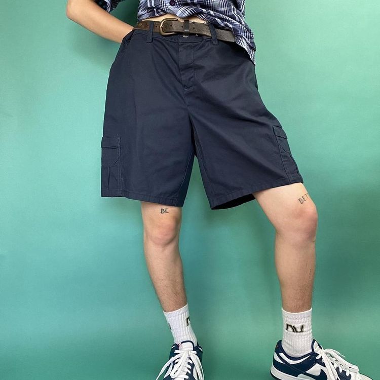 Dickies cargo shorts navy. image 1
