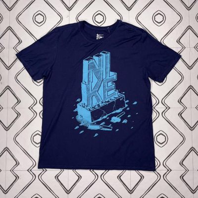 Vintage Nike T-Shirt 1