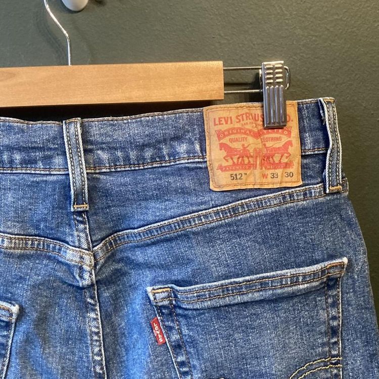 Levis Blue Jeans 3