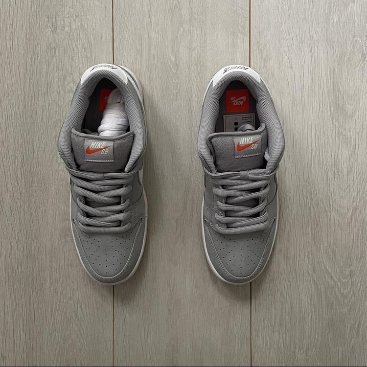 Dunk Low SB Grey Gum - UK 9 imagen 2