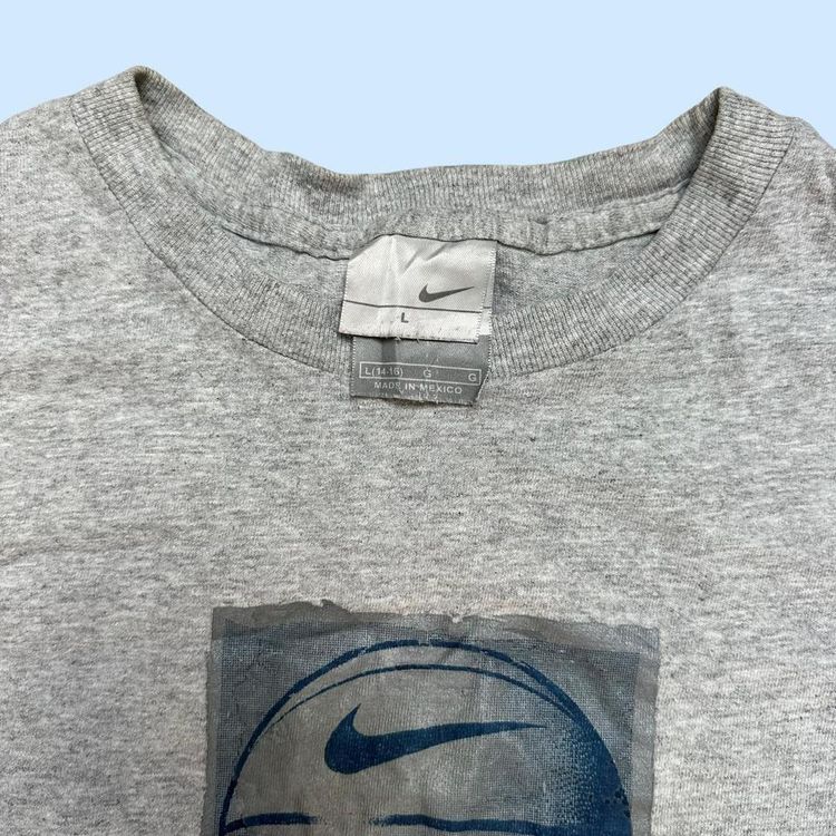 Immagine di Vintage Nike basketball graphic tshirt 3