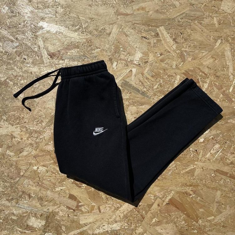 Like New Nike Club Embroidered Cuffed Joggers 2