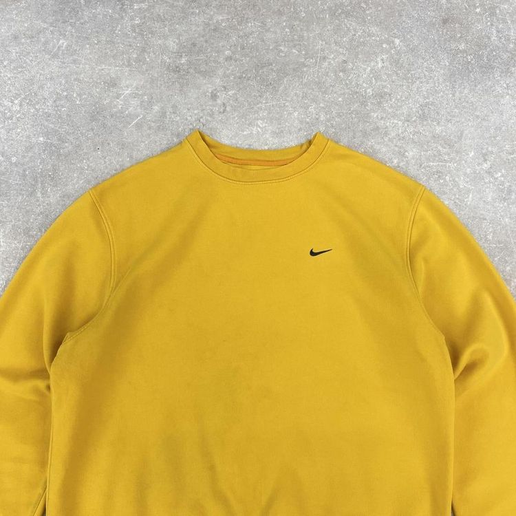 Nike sweatshirt image 2