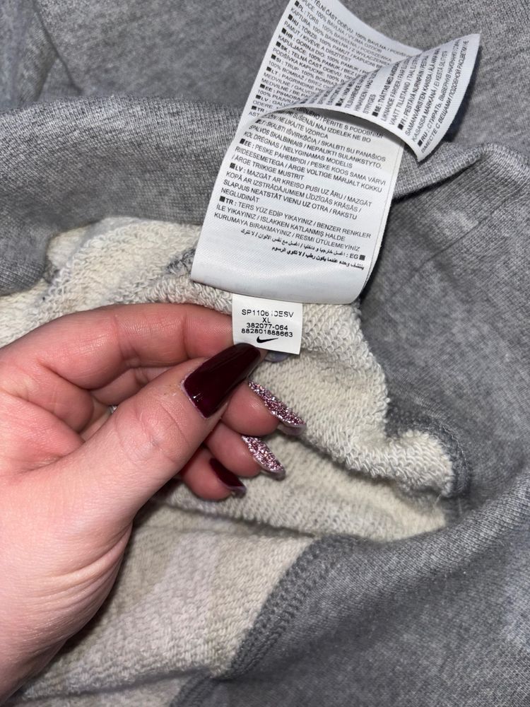 Nike Sportswear Grey Hoodie 4