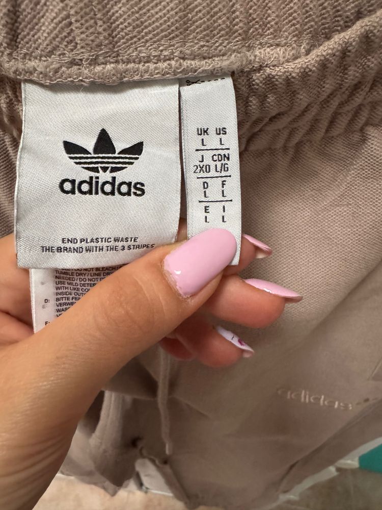 Adidas Sweatpants 3