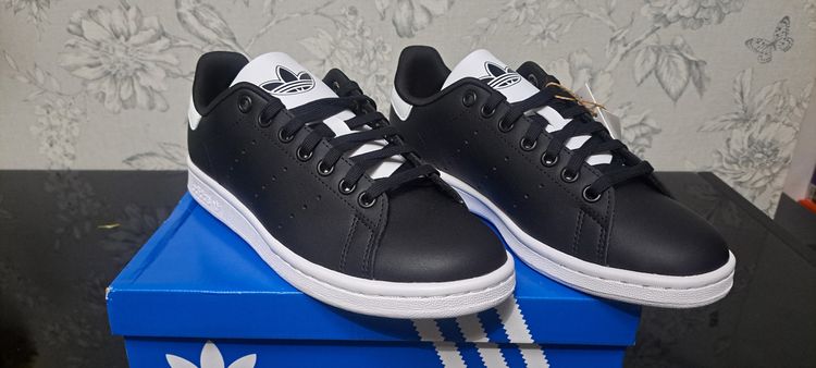 Adidas Stan Smith J UK 5.5  image 1