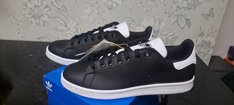 Adidas Stan Smith J UK 5.5  image 2