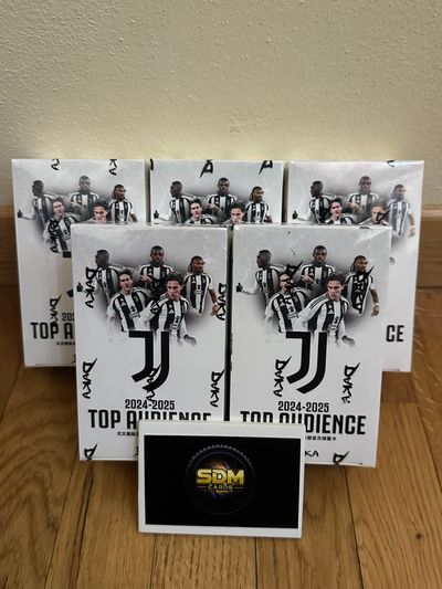 Juventus 2024-2025 Top Audience Trading Cards