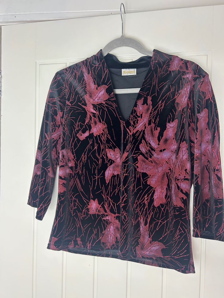 Roman Originals women's floral patterned top